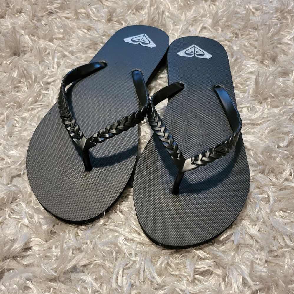 Roxy flip flops